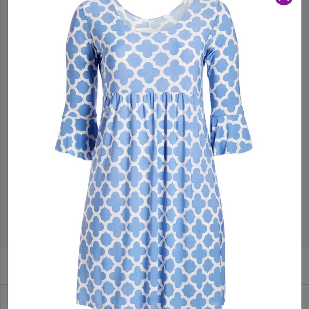 Bella Flore empire waist blue and white quatrefoil dress. EUC. Size large